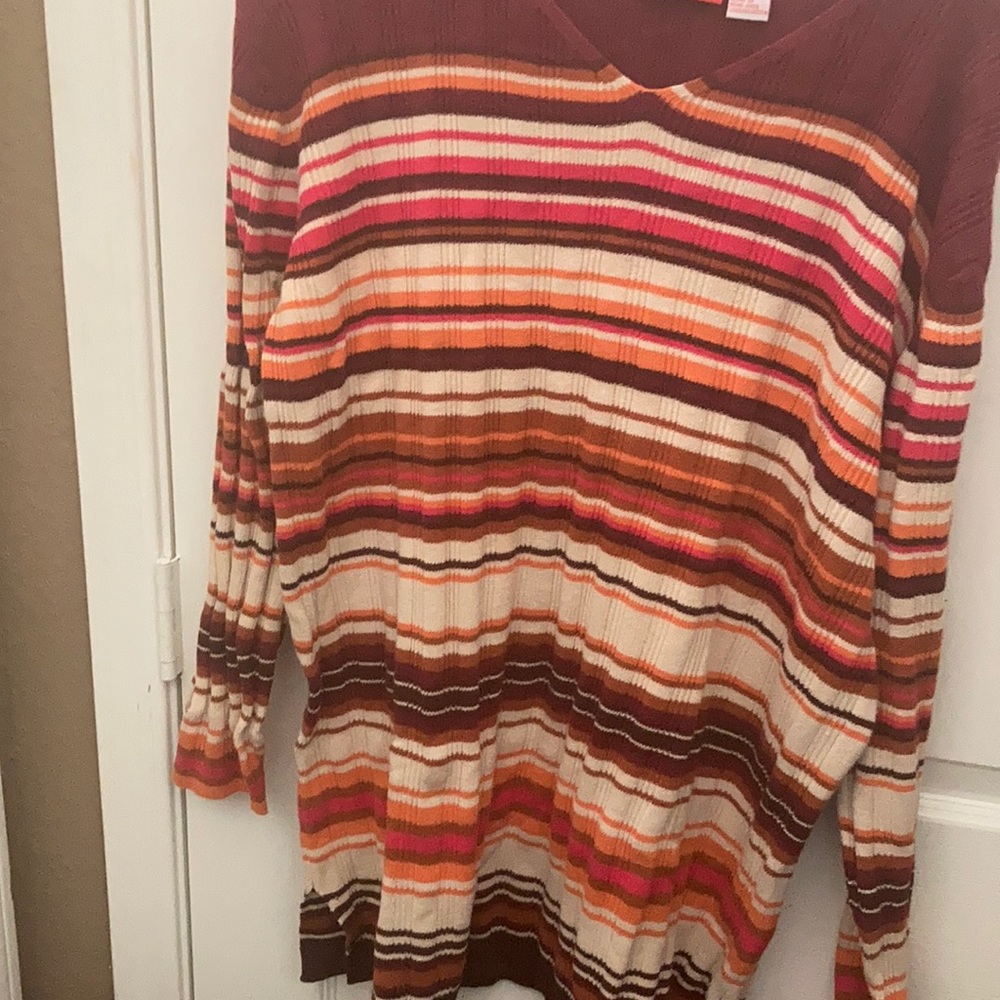 FINAL MARKDOWN Liz Claiborne sweater medium